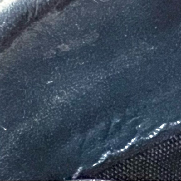 Authentic large Prada Vitello Move full zipper navy leather wallet - Picture 13 of 13